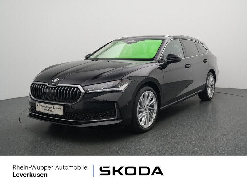 Ebony schwarz metallic Gebraucht 2024 Skoda Superb LAURIN & KLEMENT Kombi | 44.480 € (Teuer) - Bild 1/4
