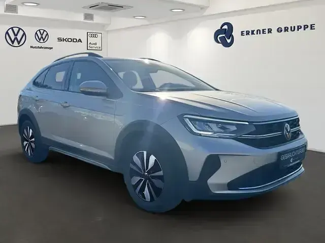Gebraucht VW Taigo Move 218 PS (160 kW) 2024 Silber SUV