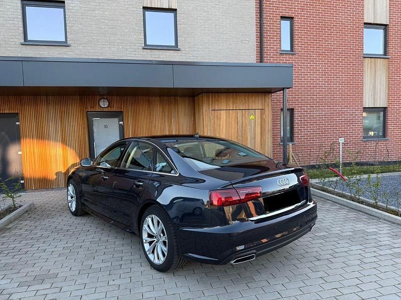 Gebraucht Audi A6 Ambiente 150 PS (110 kW) 2018 Blau Kombi