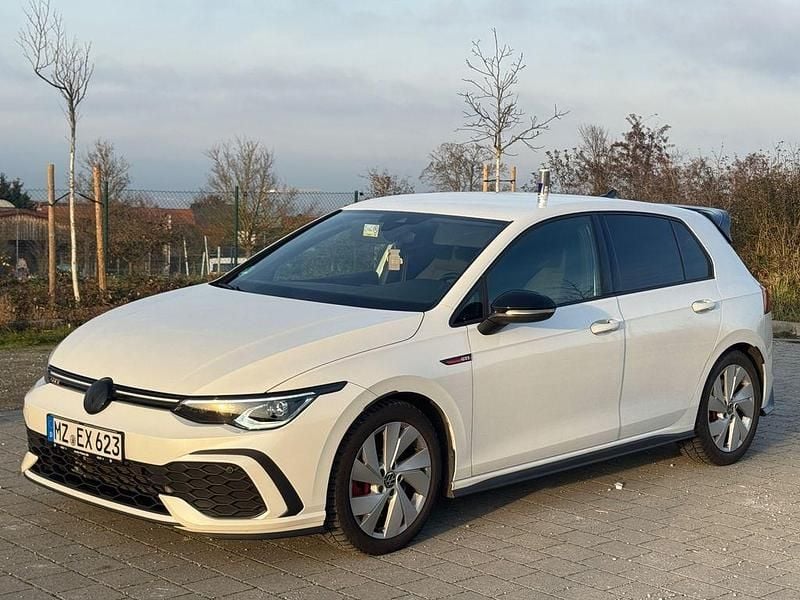 Weiß Gebraucht 2021 VW Golf Style Limousine | 23.800 € (Superpreis) - Bild 1/4