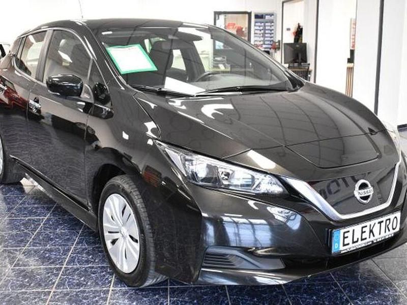 Gebraucht Nissan Leaf 110 kW (150 PS) 2022 Schwarz Kleinwagen