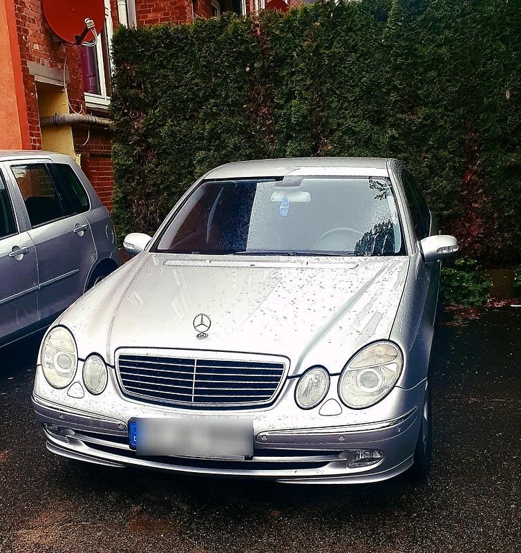 Gebraucht Mercedes E280 177 PS (130 kW) 2004 Silber Limousine