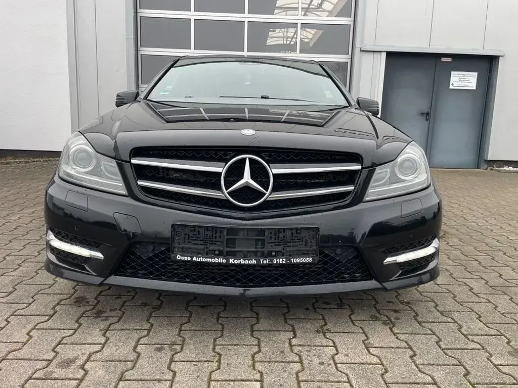 Gebraucht Mercedes C350 265 PS (194 kW) 2011 Schwarz Limousine