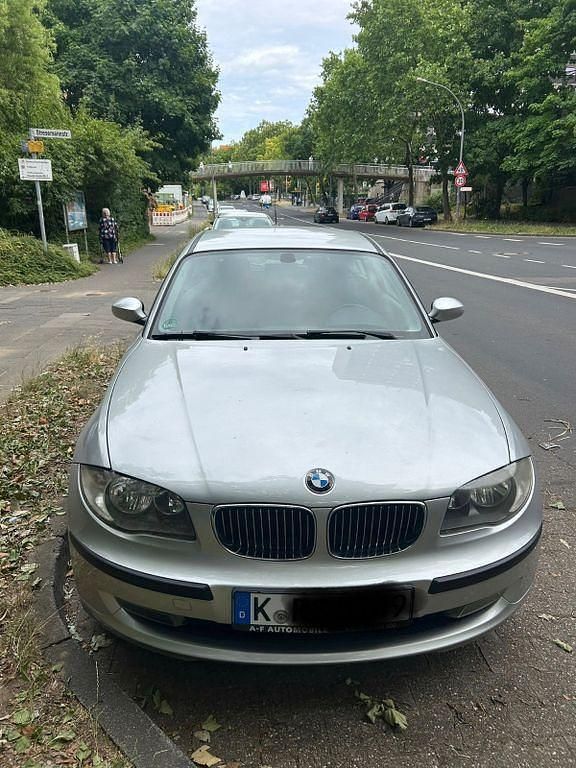 Silber Gebraucht 2008 BMW 116 Kleinwagen | 2.150 € (Superpreis) - Bild 1/4