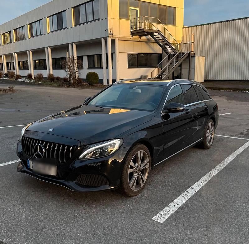 Gebraucht Mercedes C220 170 PS (125 kW) 2016 Schwarz Kombi