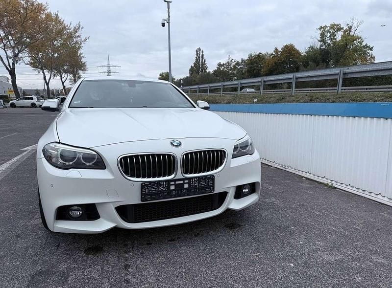 Grau Gebraucht 2015 BMW 525 M Sport Kombi | 13.800 € (Fairer Preis) - Bild 1/4