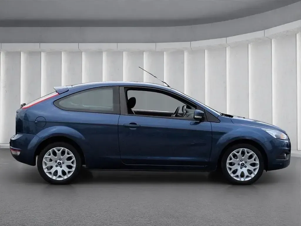 Gebraucht Ford Focus Sport 101 PS (74 kW) 2008 Blau Limousine