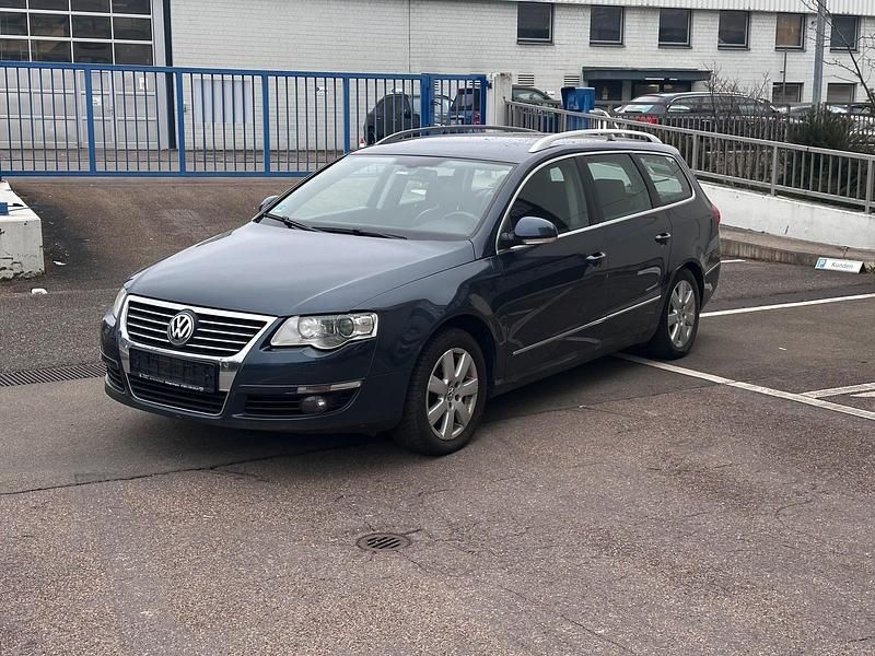 Blau Gebraucht 2006 VW Passat Highline Kombi | 3.300 € (Etwas zu teuer) - Bild 1/4