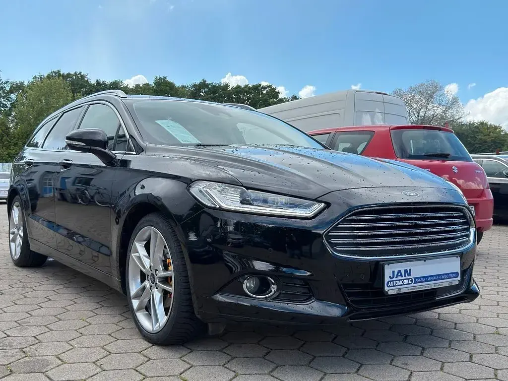 Gebraucht Ford Mondeo Titanium 179 PS (131 kW) 2018 Schwarz Limousine