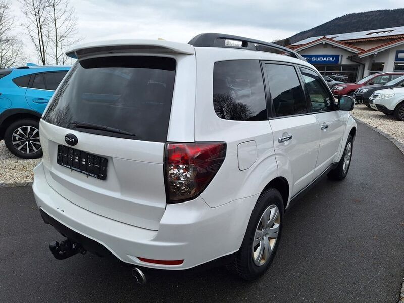 Gebraucht Subaru Forester Comfort 171 PS (125 kW) 2010 Weiß SUV