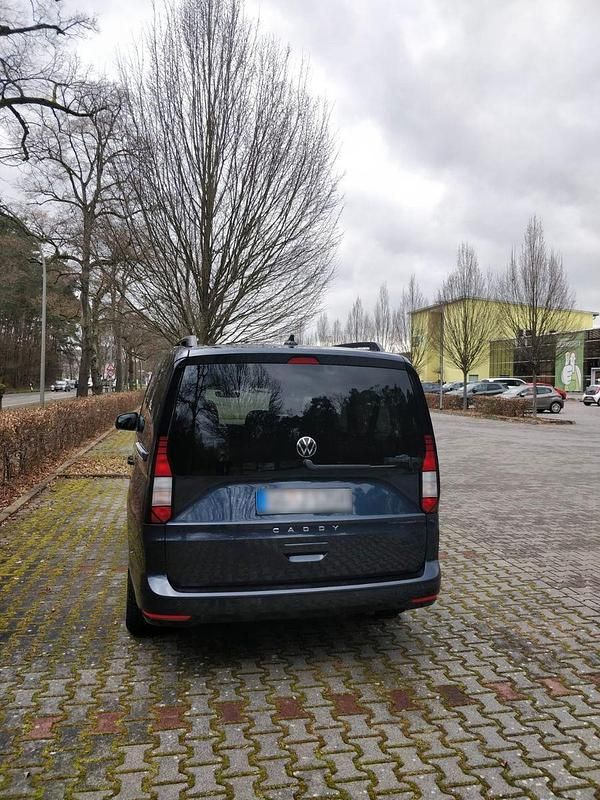 Gebraucht VW Caddy Life 122 PS (89 kW) 2021 Blau Van / Kleinbus