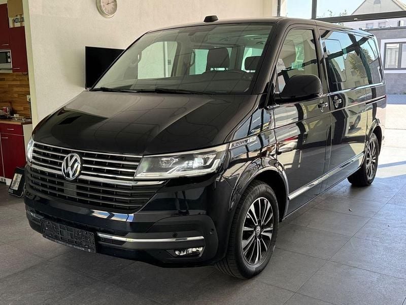 Deep black Gebraucht 2022 VW T6.1 Highline Van | 33.950 € - Bild 1/4
