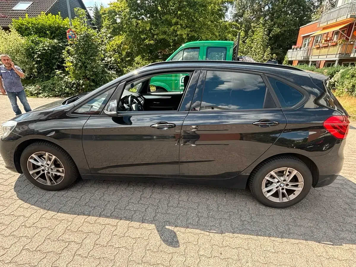 Gebraucht BMW 218 150 PS (110 kW) 2017 Schwarz Kombi