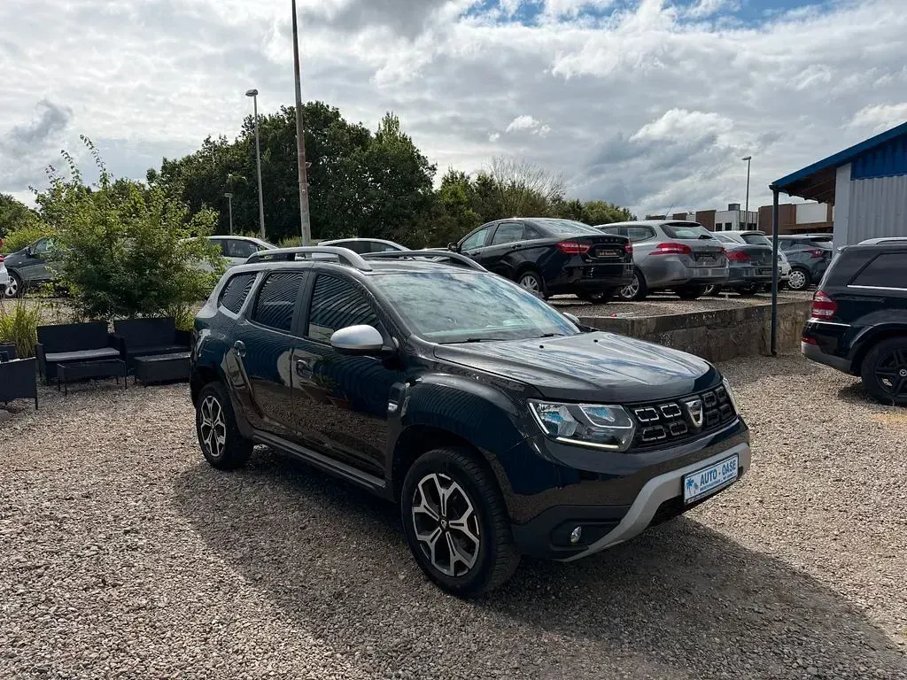 Gebraucht Dacia Duster Prestige 114 PS (83 kW) 2018 Schwarz SUV