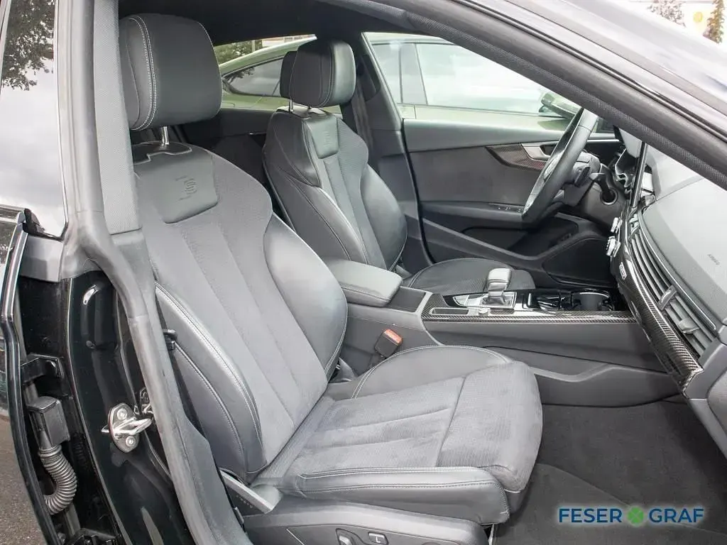 Gebraucht Audi A5 Sportback S-Line 204 PS (150 kW) 2023 Schwarz Kleinwagen