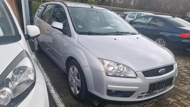 Gebraucht Ford Focus 109 PS (80 kW) 2007 Silber Kombi