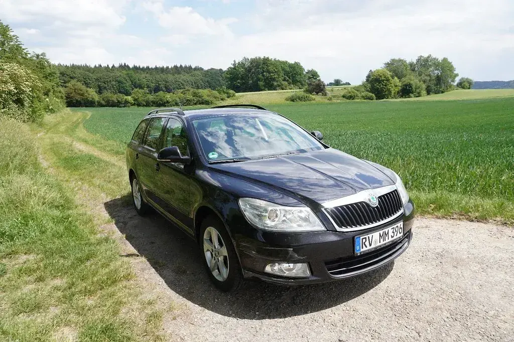 Brugt Skoda Octavia Ambition 140 HK (102 kW) 2012 Sort Stationcar