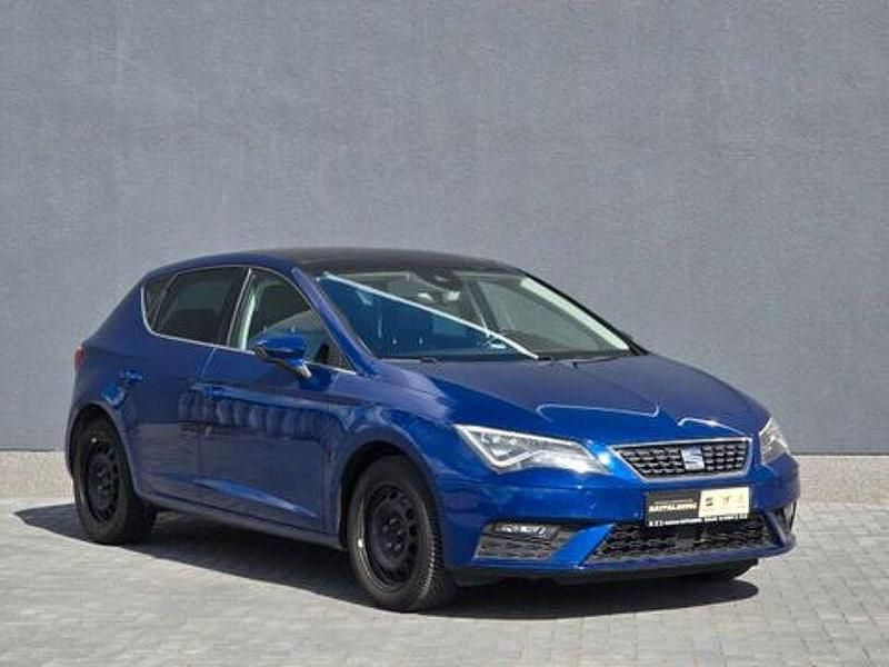 Blau Gebraucht 2017 Seat Leon XCELLENCE Limousine | 12.990 € (Fairer Preis) - Bild 1/4