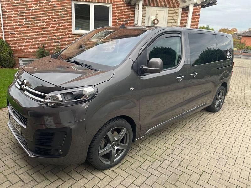 Gebraucht Citroën Spacetourer Shine 144 PS (105 kW) 2021 Grau Van / Kleinbus