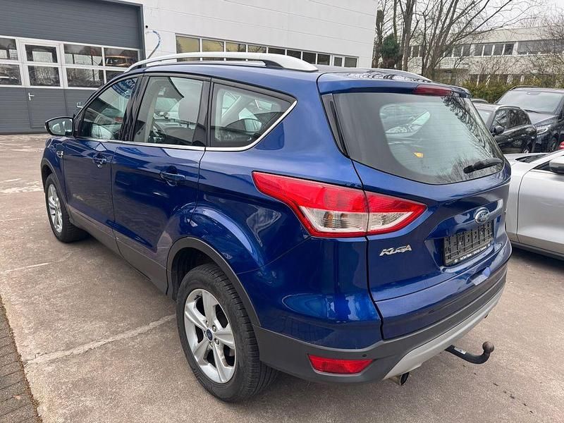 Gebraucht Ford Kuga SYNC Edition 150 PS (110 kW) 2016 Blau SUV