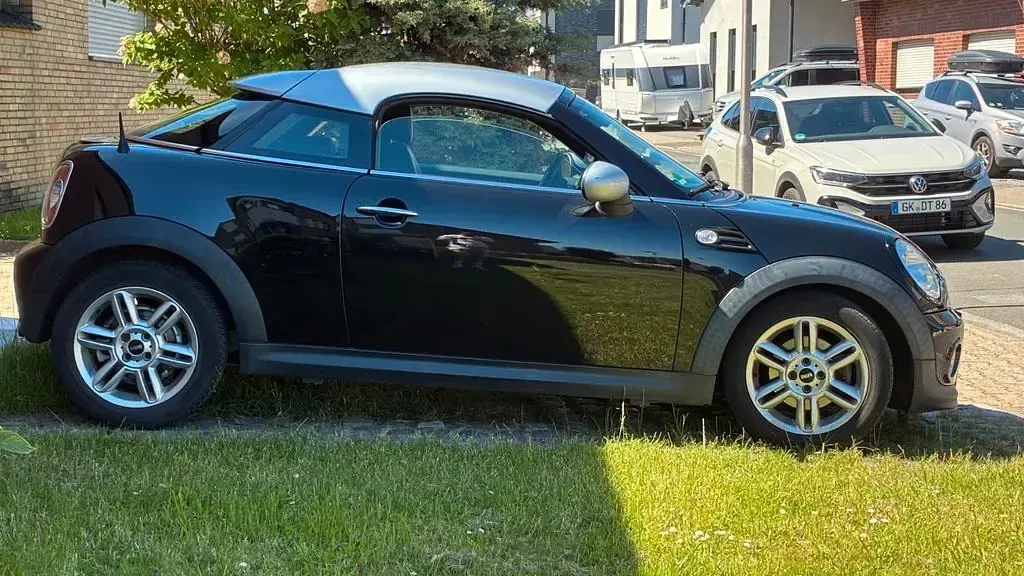 Gebraucht Mini Cooper 122 PS (89 kW) 2013 Schwarz Kleinwagen
