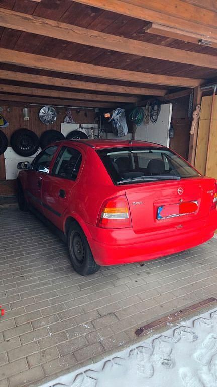Rot Gebraucht 1999 Opel Astra Limousine | 750 € (Superpreis) - Bild 1/4