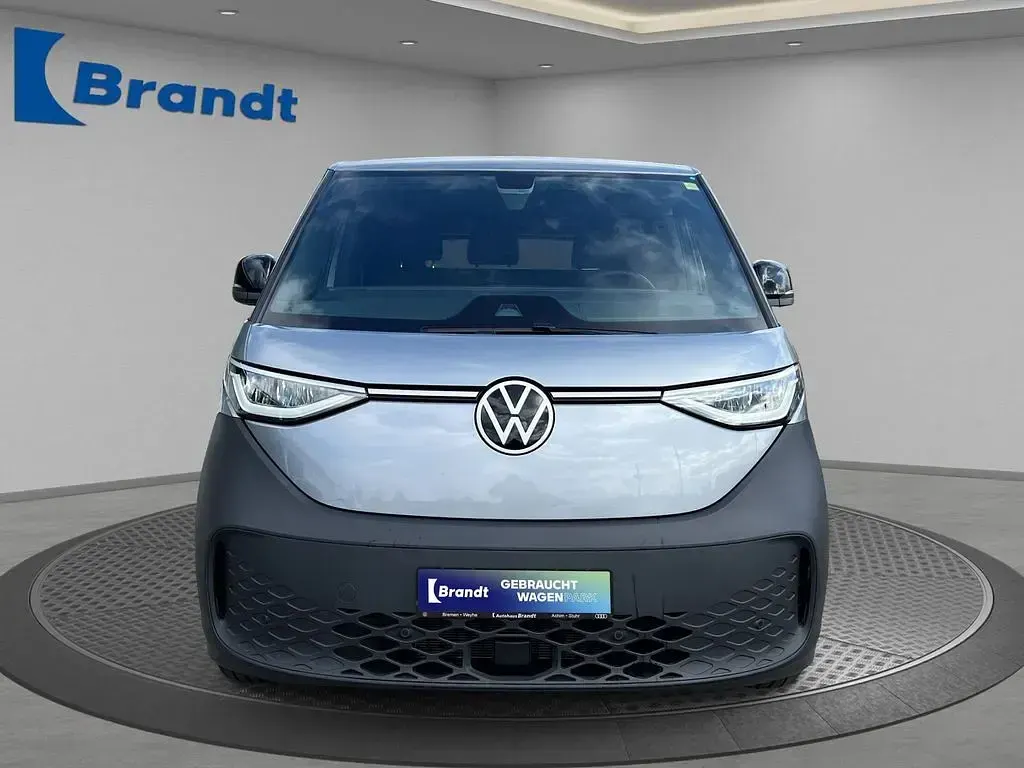 Gebraucht VW ID. Buzz 150 kW (204 PS) 2024 Monosilber metallic (metallic) Van / Kleinbus