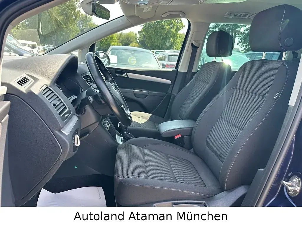 Gebraucht VW Sharan Comfortline 150 PS (110 kW) 2020 Blau Van / Kleinbus