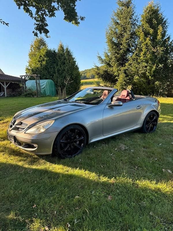 Silber Gebraucht 2005 Mercedes SLK350 Cabrio | 8.800 € (Superpreis) - Bild 1/4