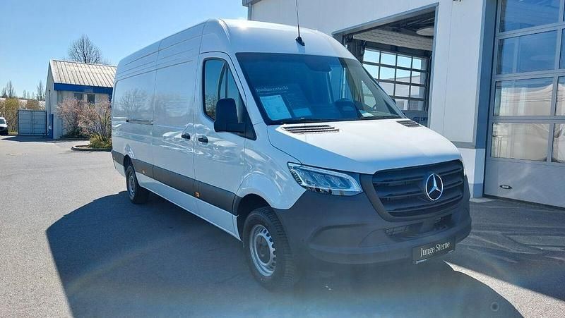 Gebraucht Mercedes Sprinter 190 PS (139 kW) 2026 Weiß Van
