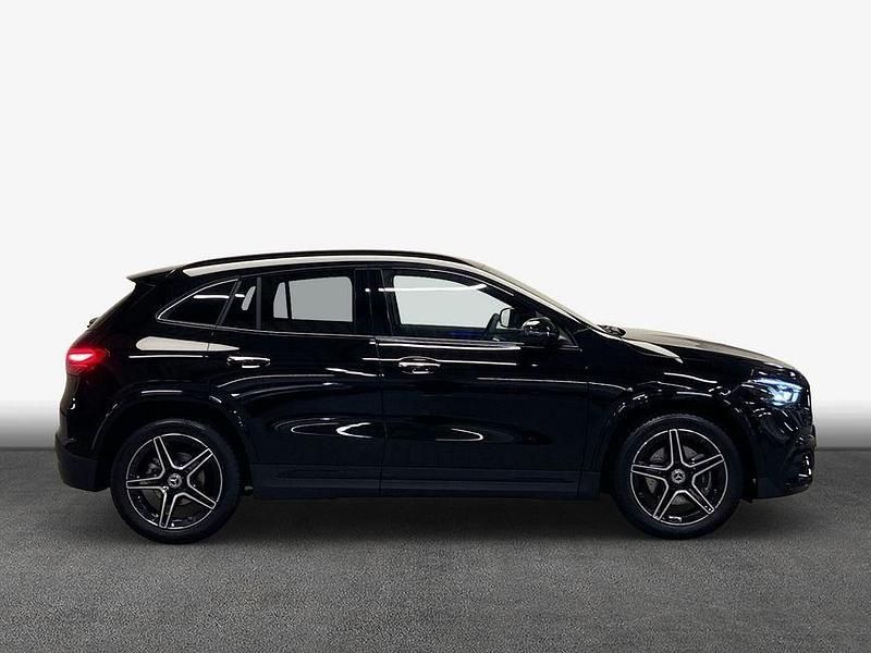 Gebraucht Mercedes GLA200 Advanced Plus 150 PS (110 kW) 2026 Schwarz SUV