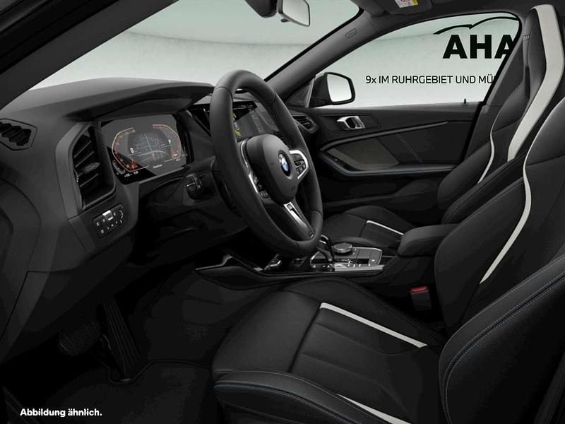 Gebraucht BMW 220 M Sport 178 PS (130 kW) 2024 Frozen pure grey metallic Coupé