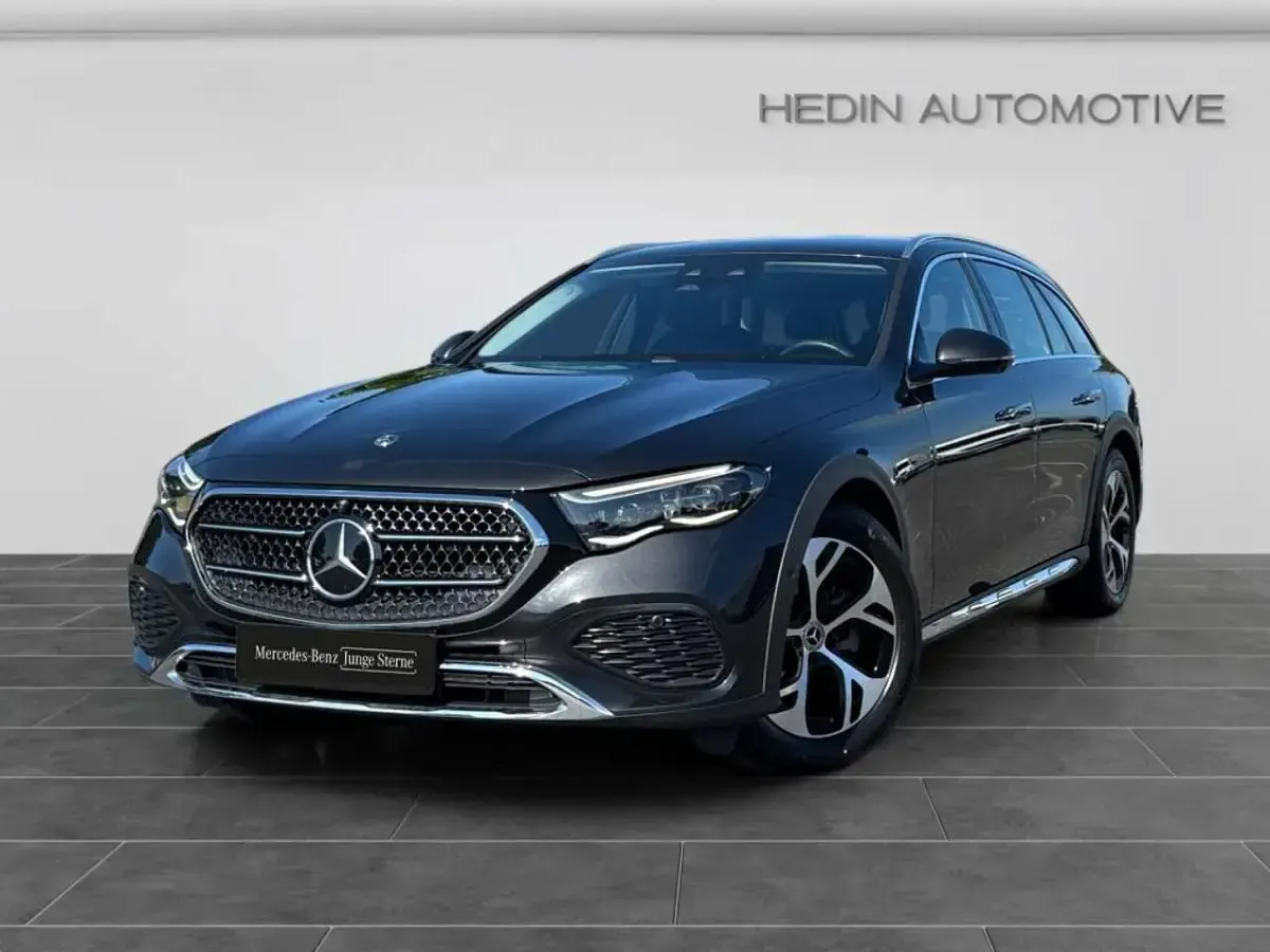 Gebraucht Mercedes E220 197 PS (144 kW) 2025 Grau Limousine