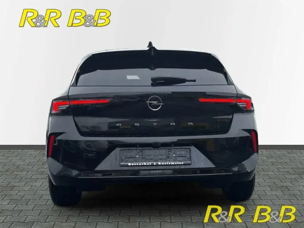 Gebraucht Opel Astra Elegance 131 PS (96 kW) 2024 Metallic) (schwarz Limousine