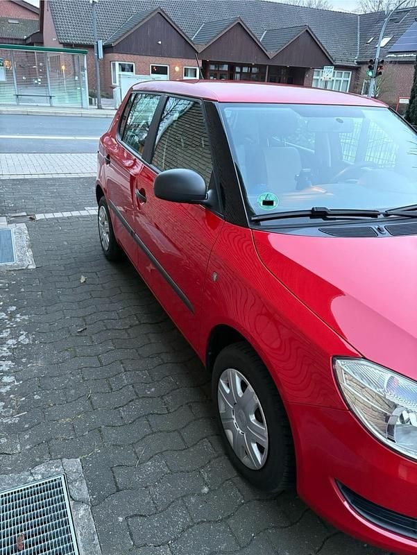 Gebraucht Skoda Fabia Cool Edition 86 PS (63 kW) 2013 Rot Limousine