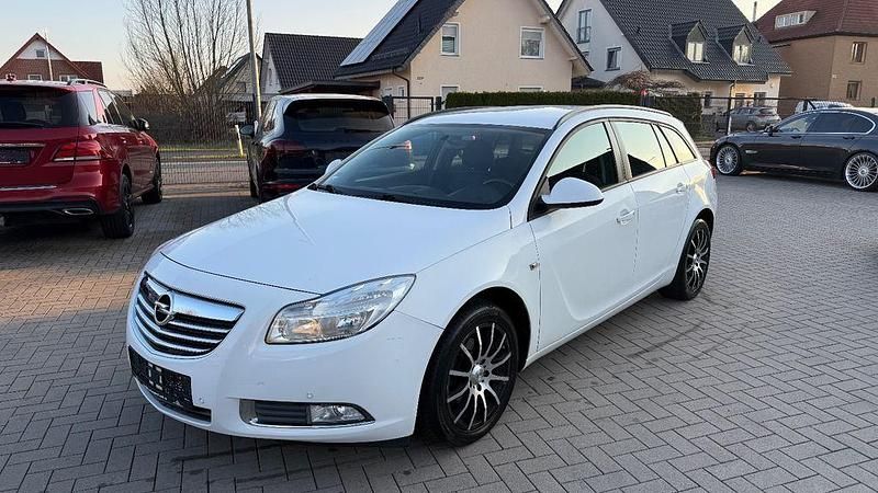 Gebraucht Opel Insignia Selection 110 PS (80 kW) 2013 Weiß Kombi