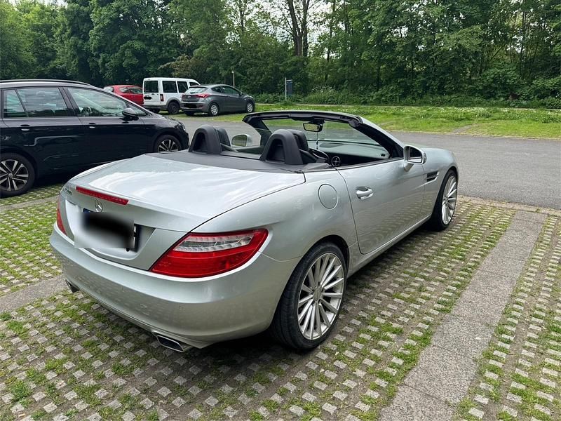 Gebraucht Mercedes SLK200 184 PS (135 kW) 2013 Silber Cabrio