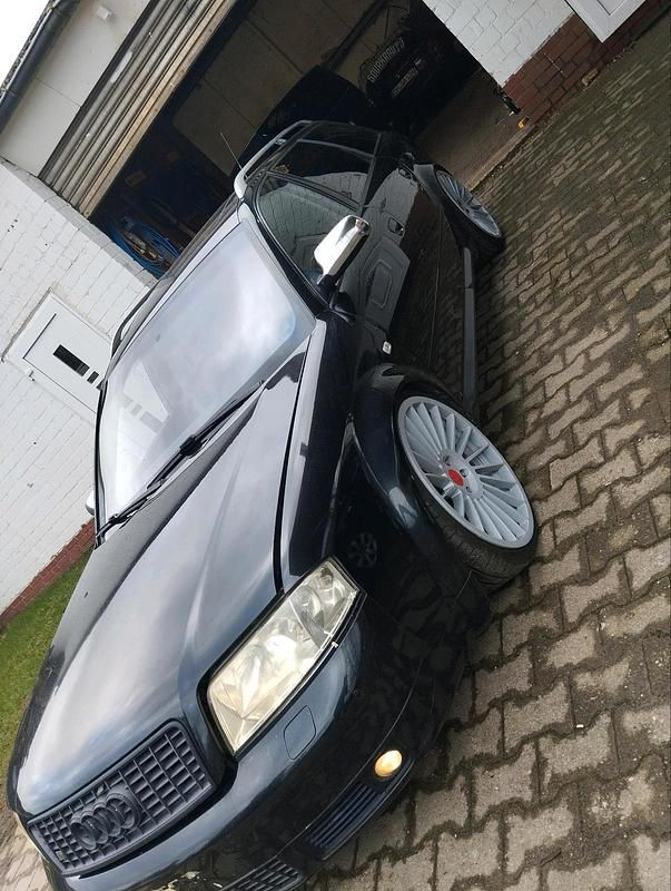 Schwarz Gebraucht 2001 Audi S6 Kombi | 8.999 € (Teuer) - Bild 1/4