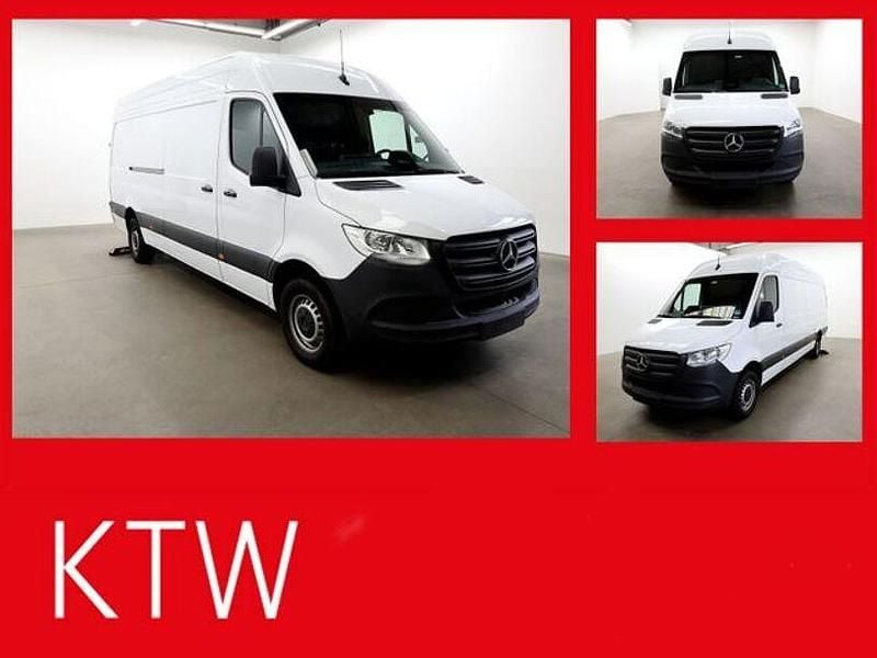 Gebraucht Mercedes Sprinter 170 PS (125 kW) 2025 Arktikweiss Van