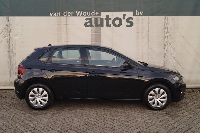 Gebraucht VW Polo Comfortline 95 PS (69 kW) 2021 Schwarz Limousine