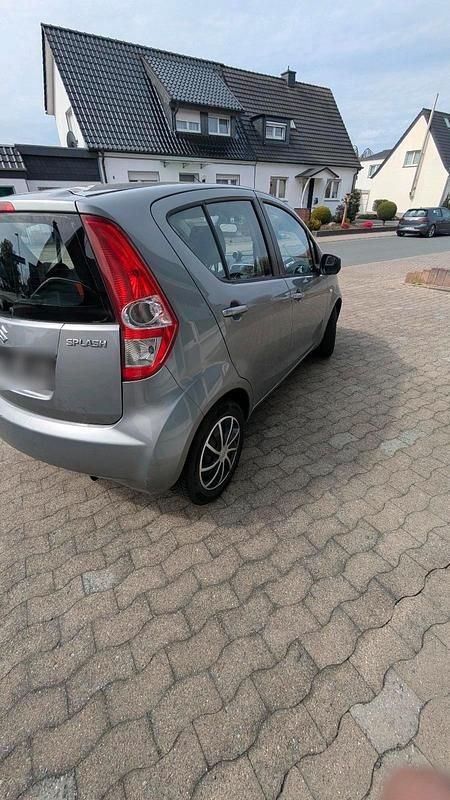Gebraucht Suzuki Splash 48 PS (35 kW) 2011 Blau Kleinwagen