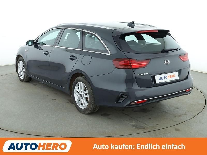 Gebraucht Kia Ceed Vision 140 PS (102 kW) 2020 Grau Kleinwagen