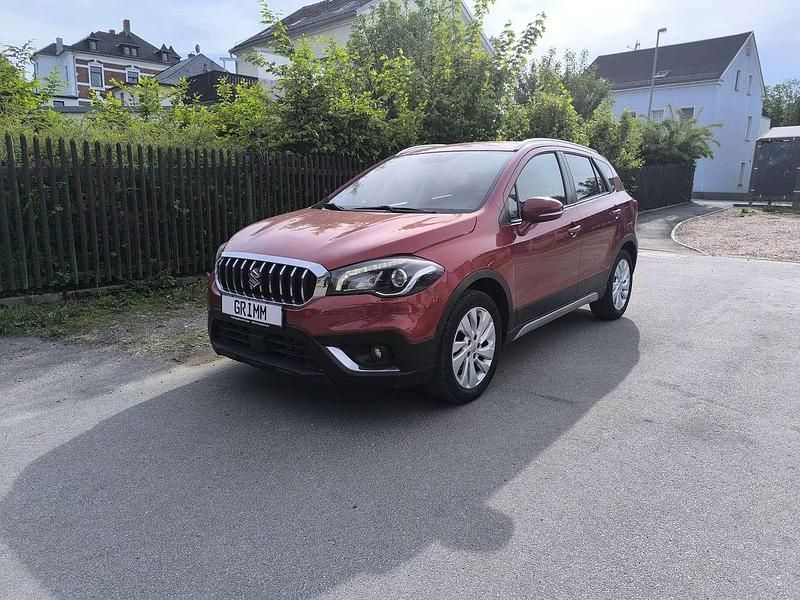 Rot Gebraucht 2019 Suzuki SX4 S-Cross Club SUV | 12.999 € (Fairer Preis) - Bild 1/4
