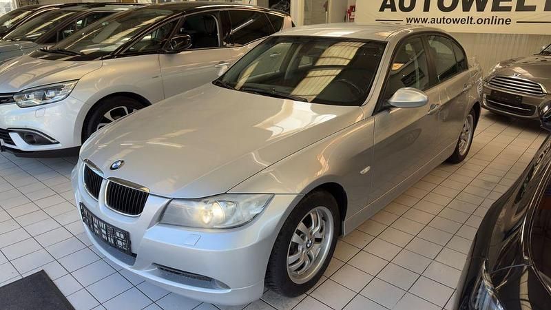 Gebraucht BMW 320 Advantage 150 PS (110 kW) 2006 Silber Limousine