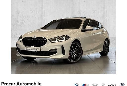 Weiß Gebraucht 2022 BMW 120 M Sport Kleinwagen | 30.790 € (Etwas zu teuer) - Bild 1/4