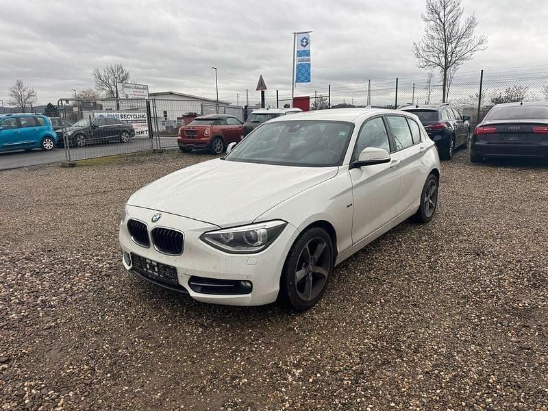 Weiß Gebraucht 2014 BMW 116 Kleinwagen | 6.900 € (Guter Preis) - Bild 1/4