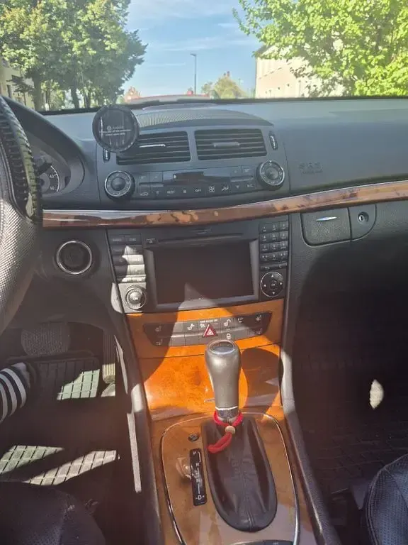 Gebraucht Mercedes E300 Classic 211 PS (155 kW) 2008 Schwarz Limousine
