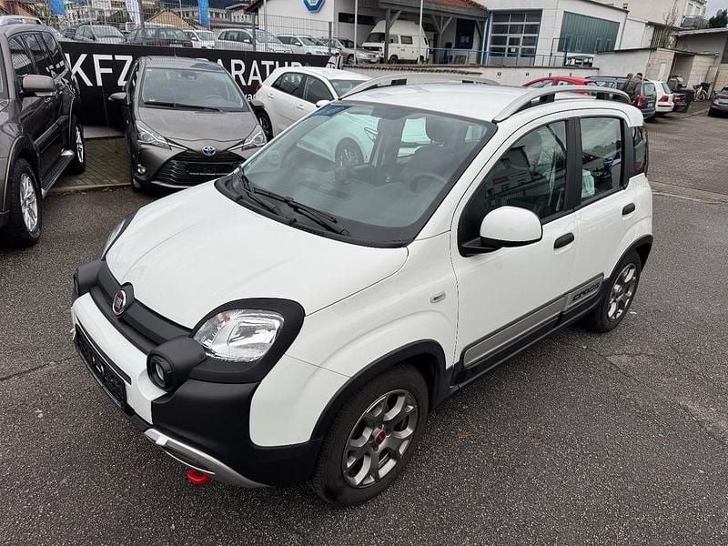 Colore esterno (weiss) Gebraucht 2020 Fiat Panda Cross Cross Plus Kleinwagen | 9.999 € (Superpreis) - Bild 1/4
