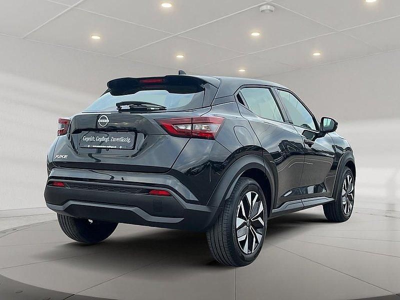 Gebraucht Nissan Juke Acenta 114 PS (83 kW) 2025 Pearl black SUV