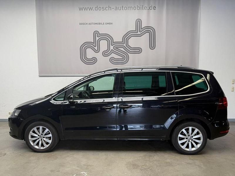 Gebraucht VW Sharan Highline 150 PS (110 kW) 2018 Deep black perleffekt Van / Kleinbus